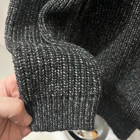 Maurice’s heavy weight knit crew neck sweater. Size Xl. - Picture 5 of 6